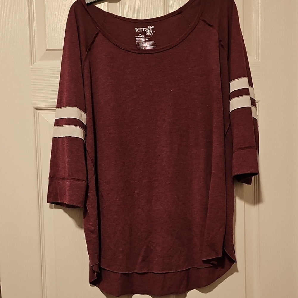 Terra & Sky Maroon Quarter Length Sleeves Tee